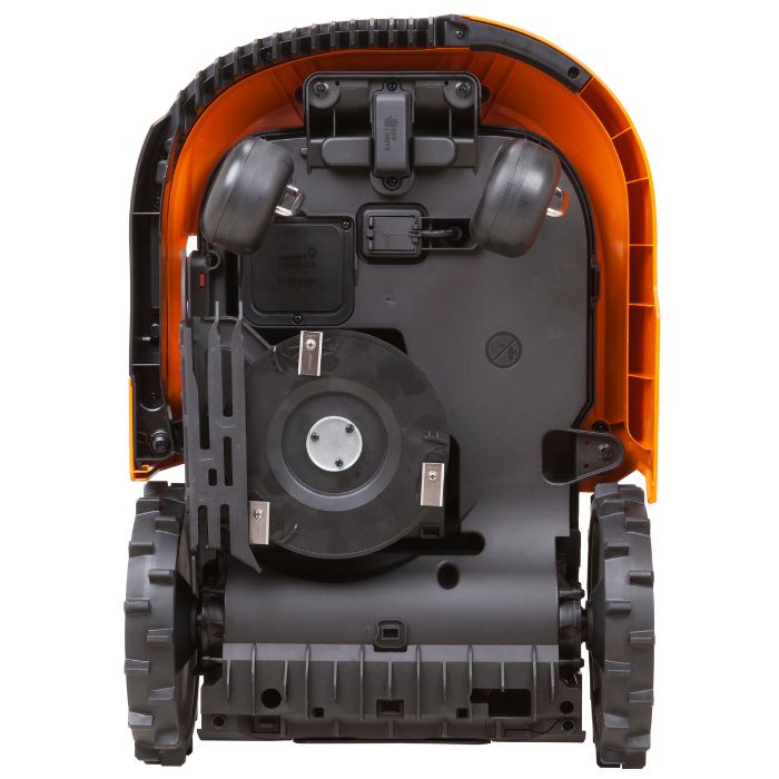 Robot lawnmower blades