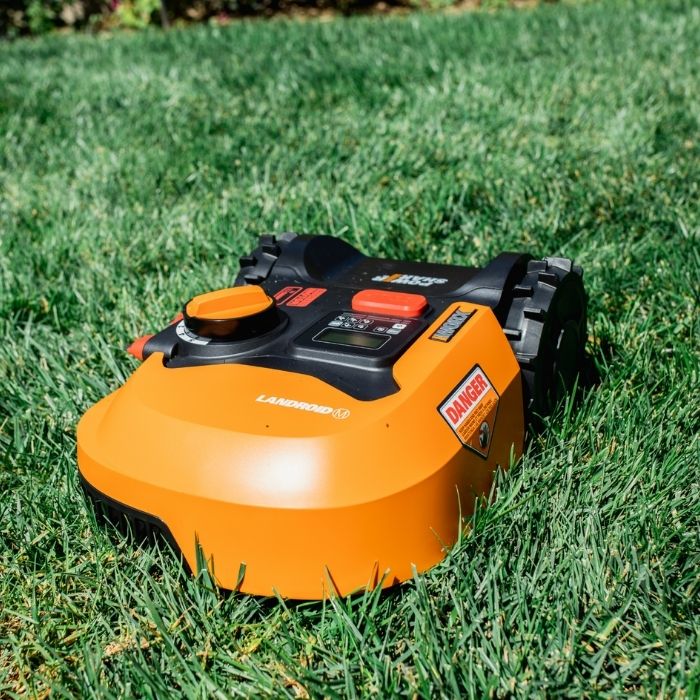 Robot_lawn_Mower_neighbours_lawn