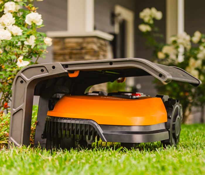 Husqvarna robot store mower garage