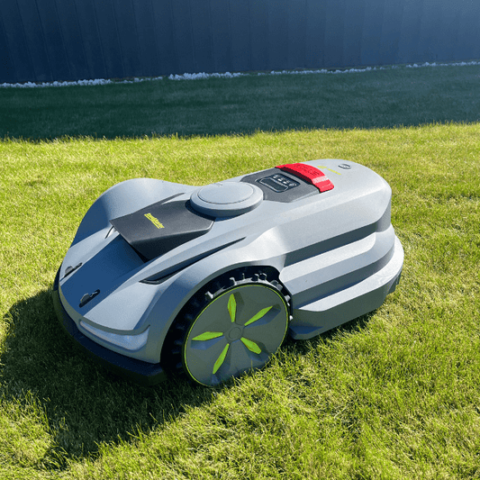 X7 Wireless Robot Mower 3000m2